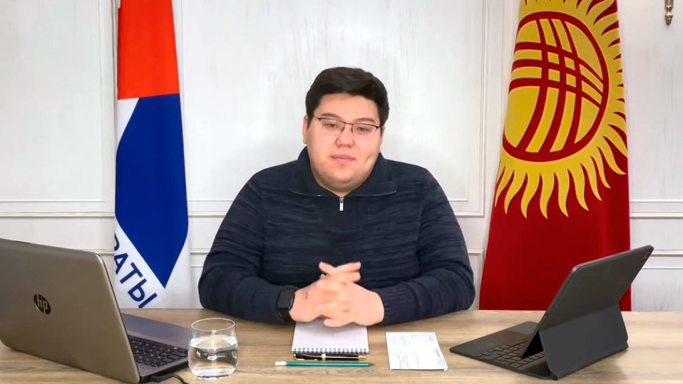 Султанбеков Зулушевге: "Жээнбеков жоопко тартылышы керек"