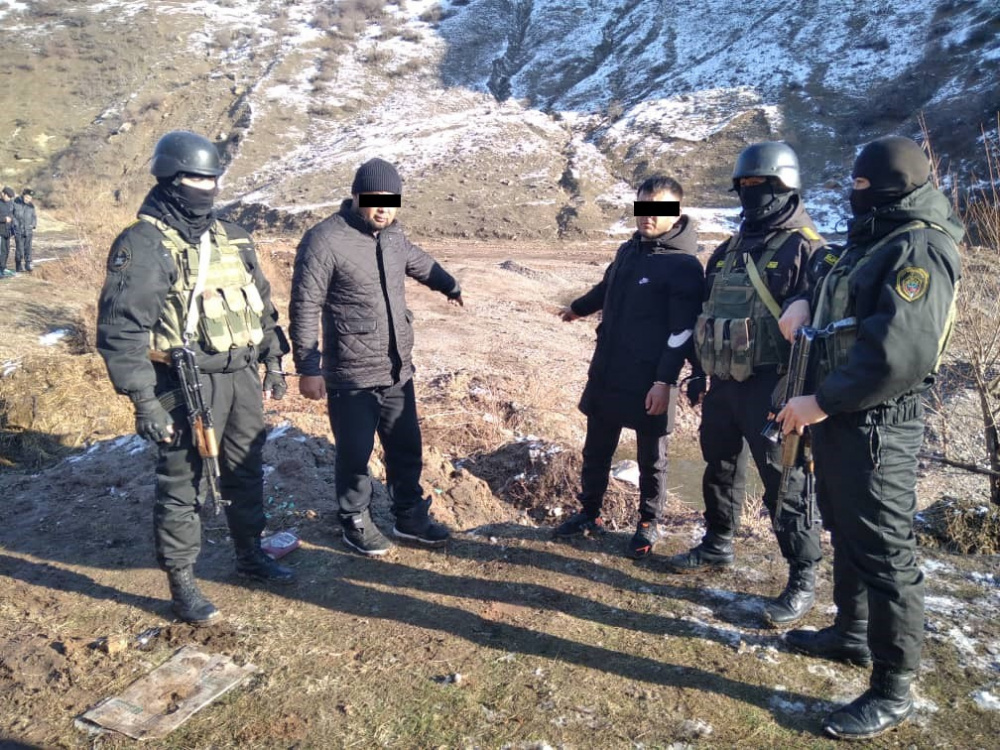 Сузакта аялдын жансыз денеси ит-кушка жем боло баштаган