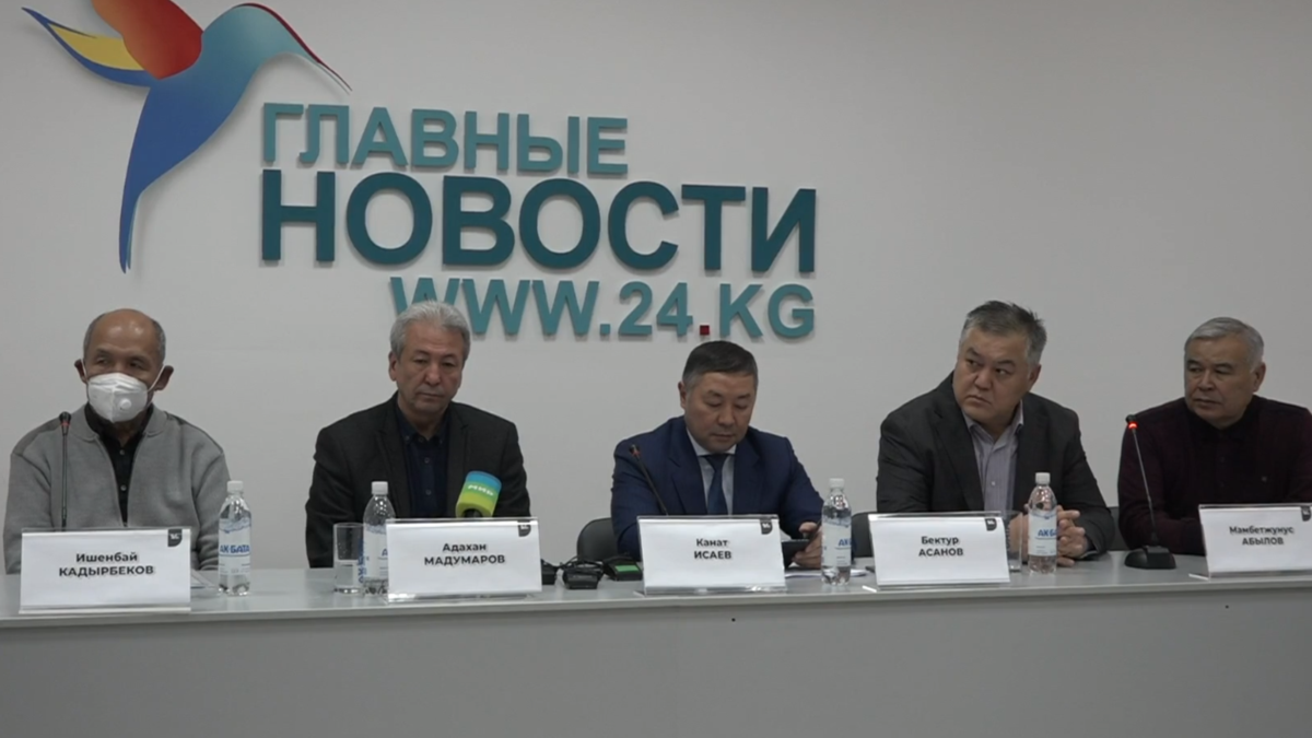 Садыр Жапаров президенттик шайлоого катышпасын деген талап коюлду