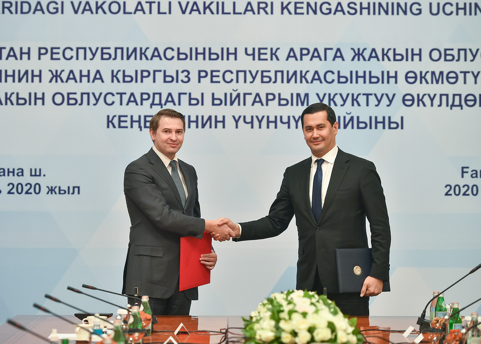 Кыргыз-өзбек чек арасы боюнча үчүнчү жыйын соңуна чыкты