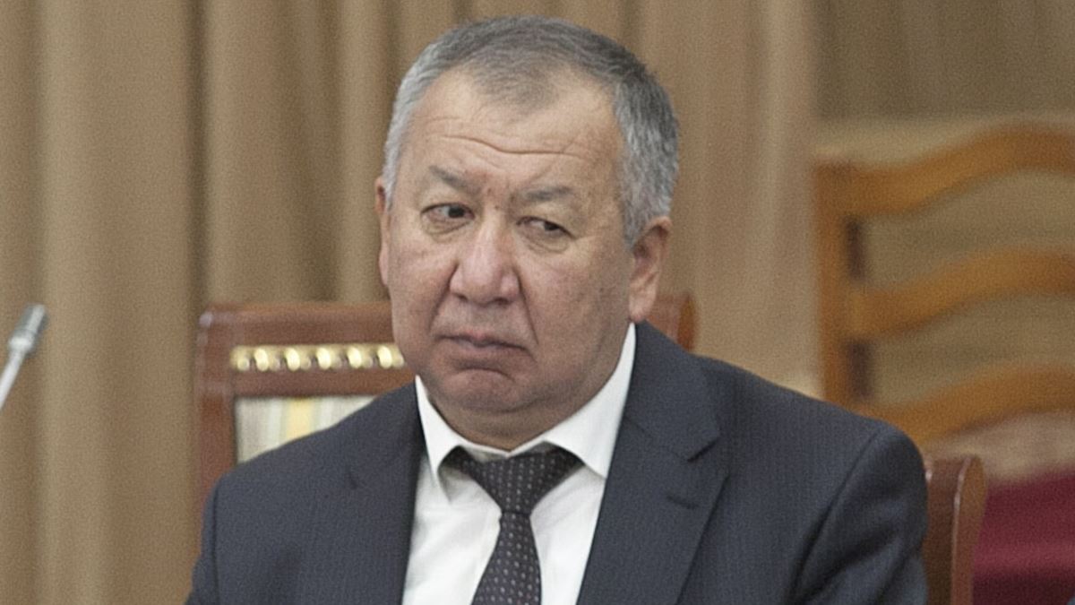 "Акыркысы деп үмүт кылам". Боронов Финполдо беш сааттай сурак берип чыкты