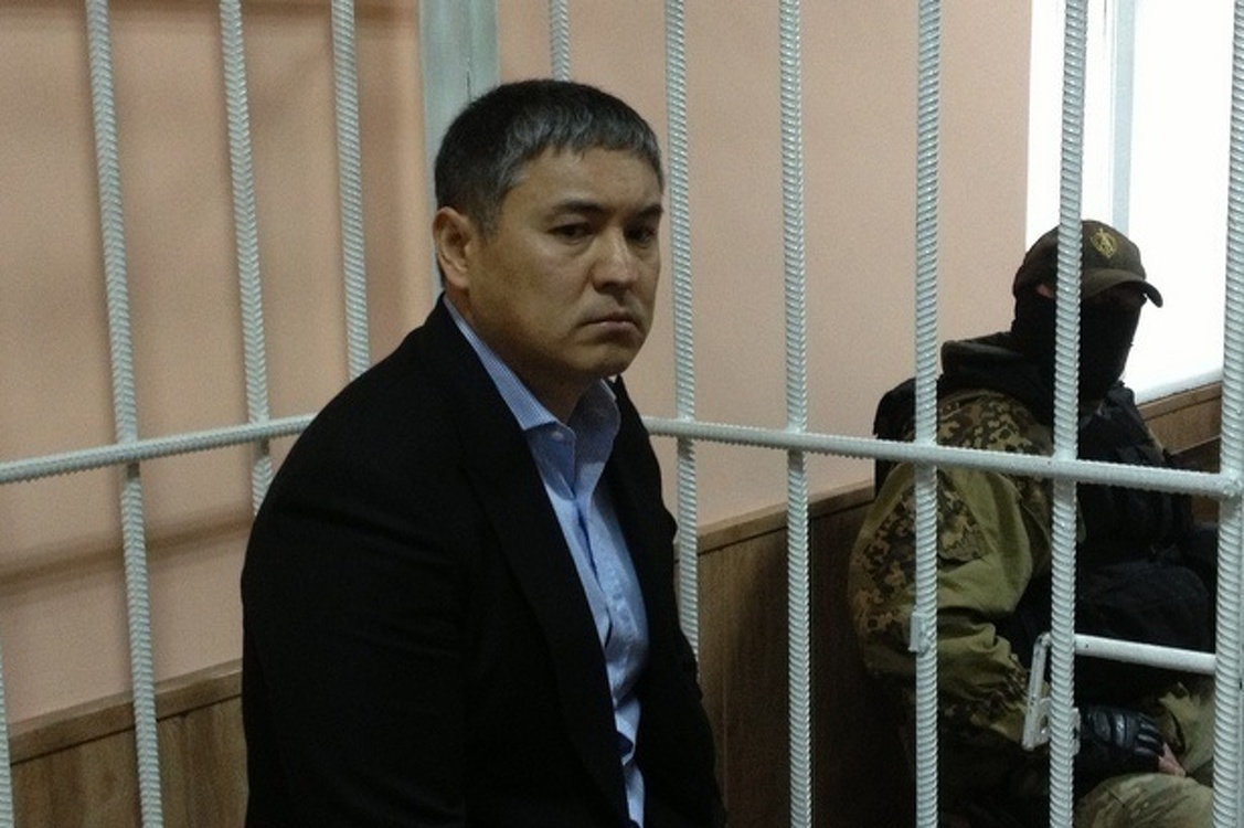 Камчы Көлбаевдин уюшкан кылмыштуу тобунун издөөдө жүргөн мүчөсү кармалды