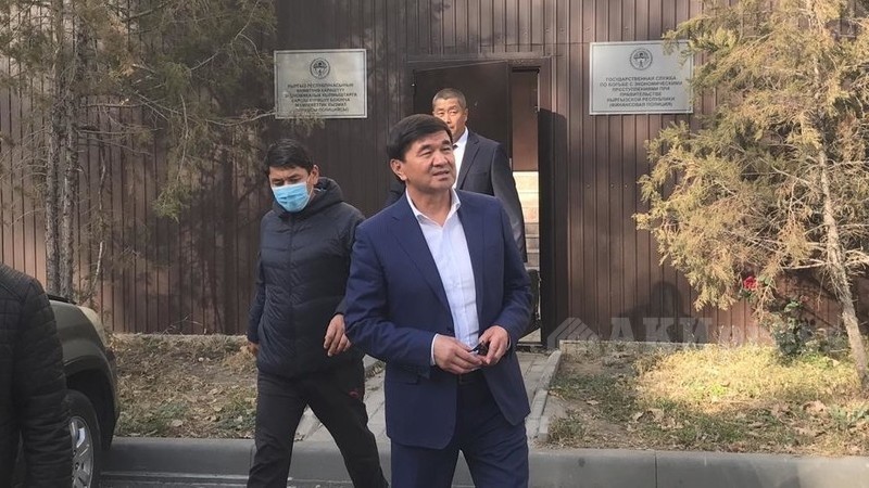 Адвокат Данияр Эркимбаев: "Мухаммедкалый Абылгазиев ачкачылык жарыялаган жок"