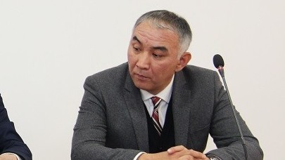 Конституциялык палатада президенттин өкүлү болуп Медер Жусупов дайындалды