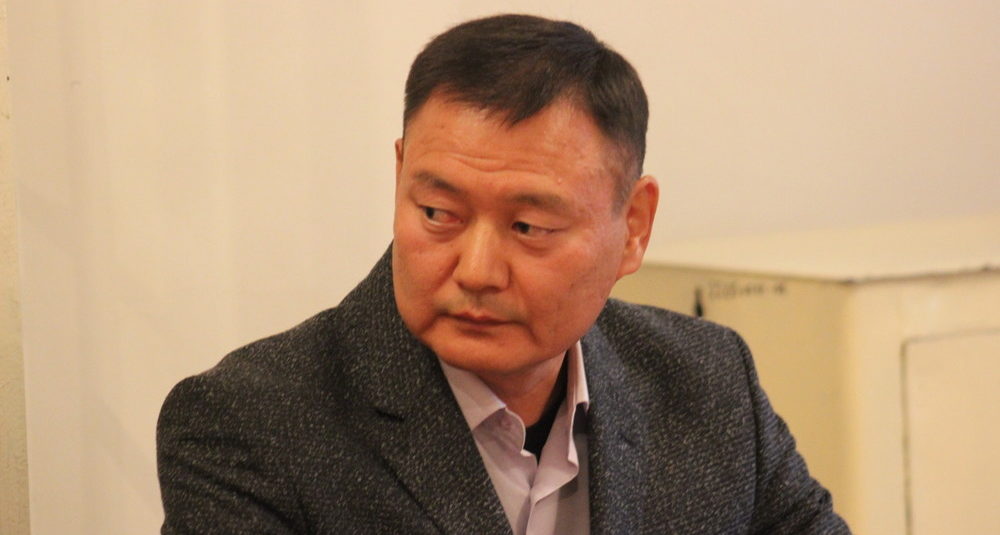 Дүйшөнбек Зилалиевдин иши боюнча соттук отурум бүгүн да жылдырылды