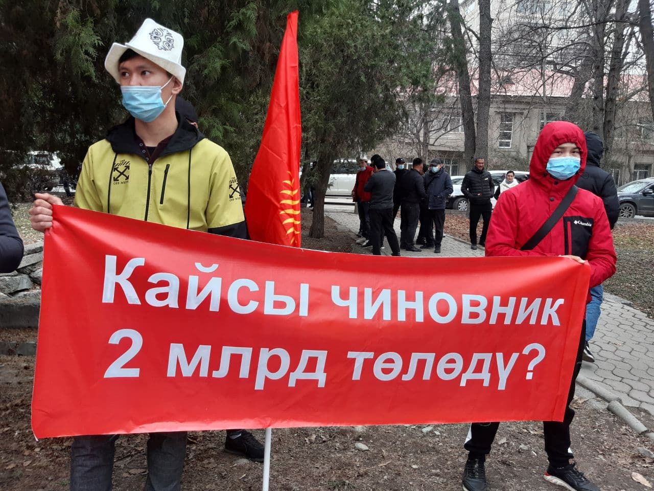 Матраимовдун тарапташтары аны Исхак Раззаковго теңешти