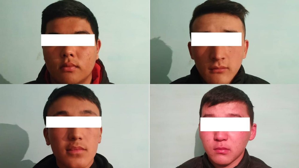 Мүрзөлөрдөгү темир тосмолорду уурдап жүргөн 4 жигит кармалды