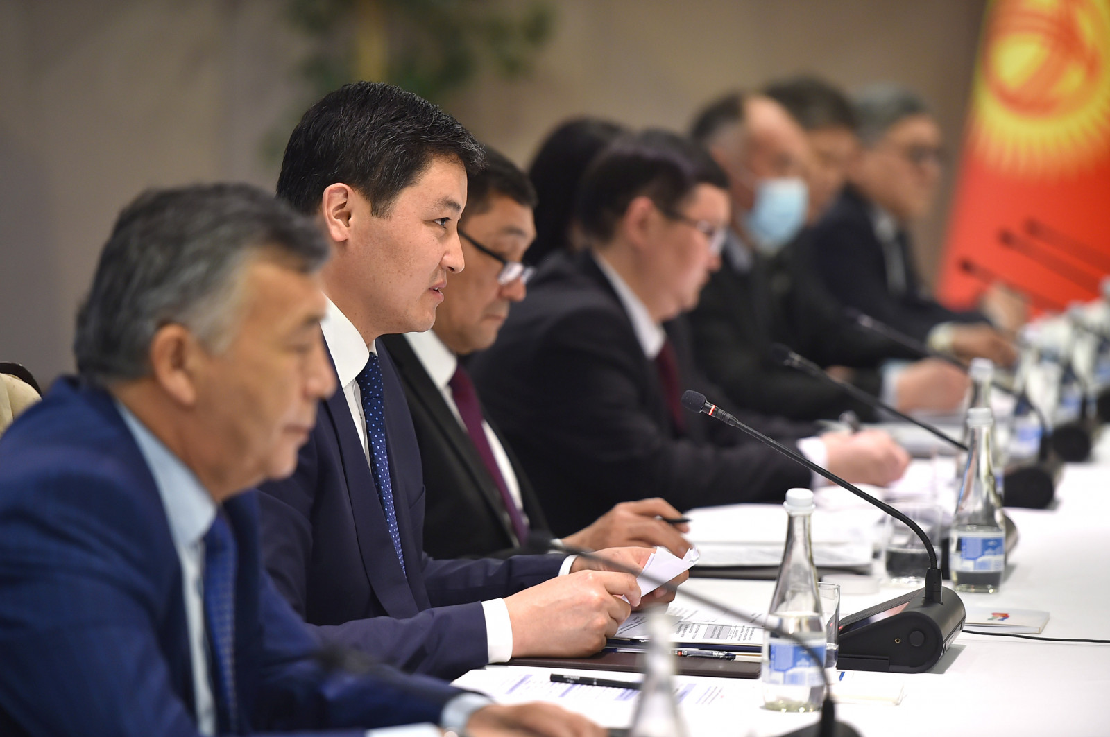 Өкмөт башчы: "Кыргыз-өзбек маданий иш-чараларын үзгүлтүксүз өткөрүү практикасын улантуу зарыл"