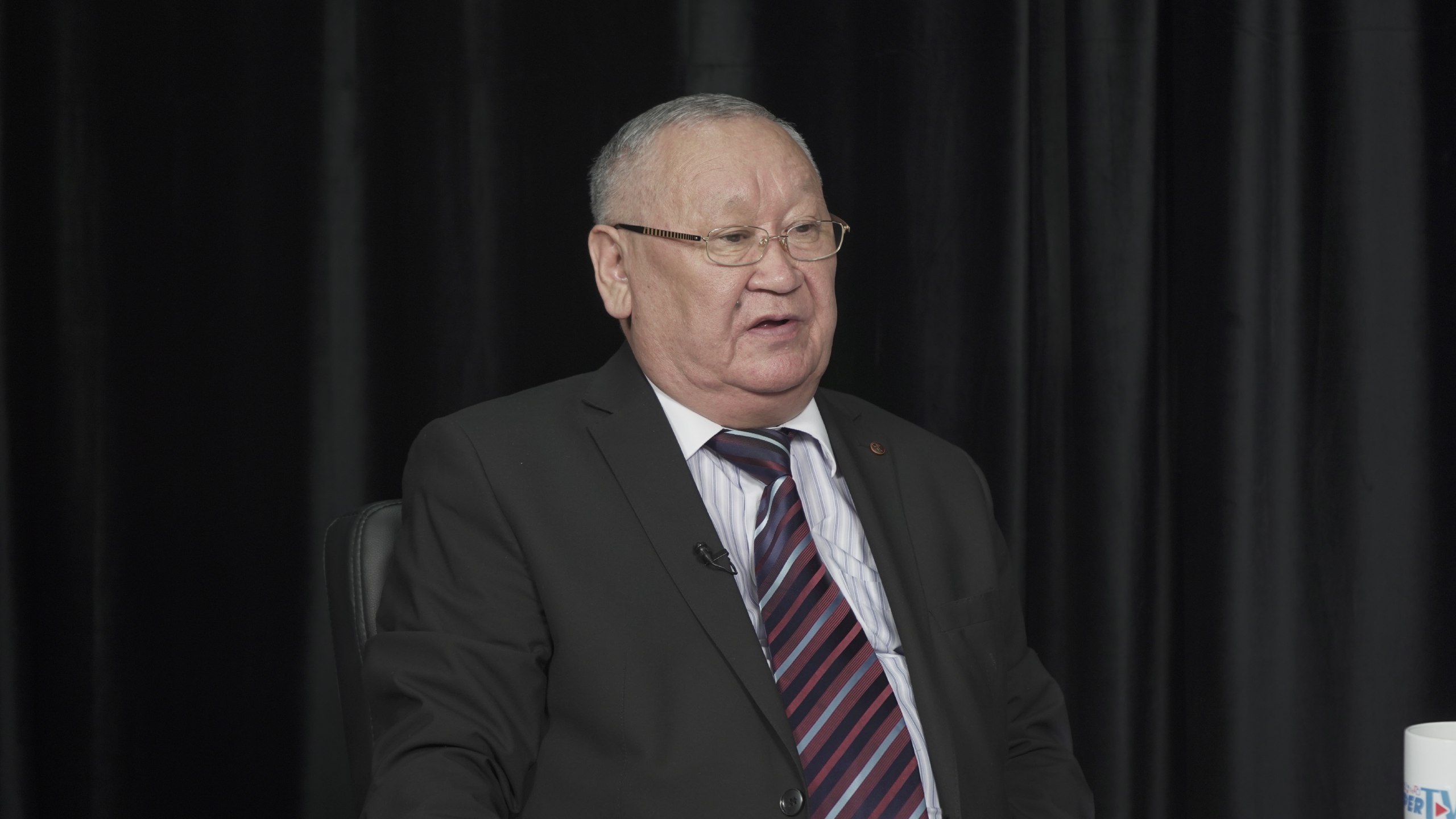 Каныбек Осмоналиев: "Башында эле суунун товар экенине начар көңүл бурганбыз"