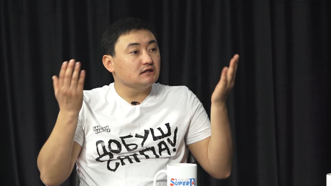 Улан Үсөйүн: "Садыр Жапаровго кайрылдым, атын атабайсыңарбы, үчүнчү күч деген ким?"