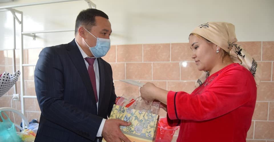 Жалал-Абадда төрөлгөн үч эмдин энесине батир берилиши мүмкүн