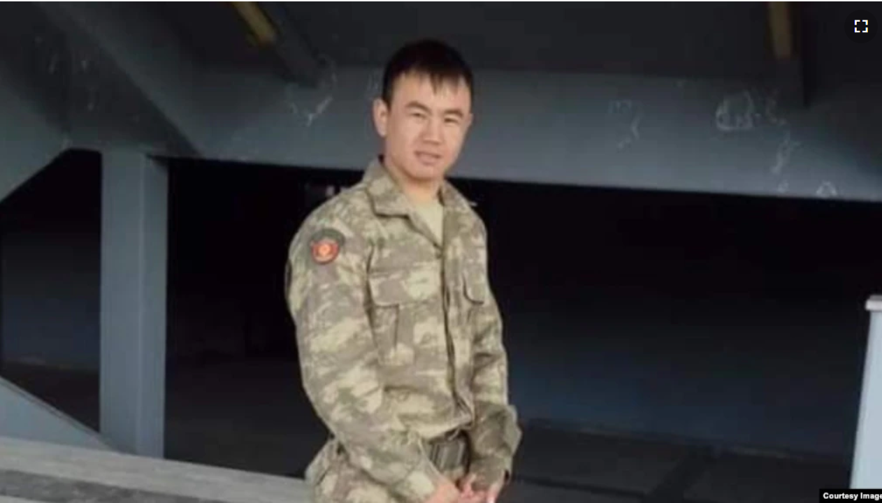 Соцтармакта чек ара жаңжалында каза тапкан капитан Нурсултан Манасбек уулунун сүрөтү тарады