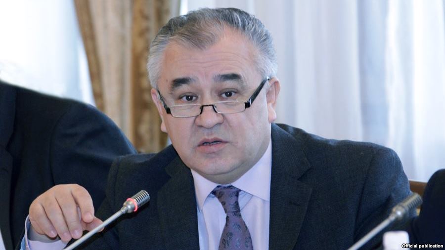 Текебаев Ташиевдин чек ара маселесин чечүү аракетин мактады