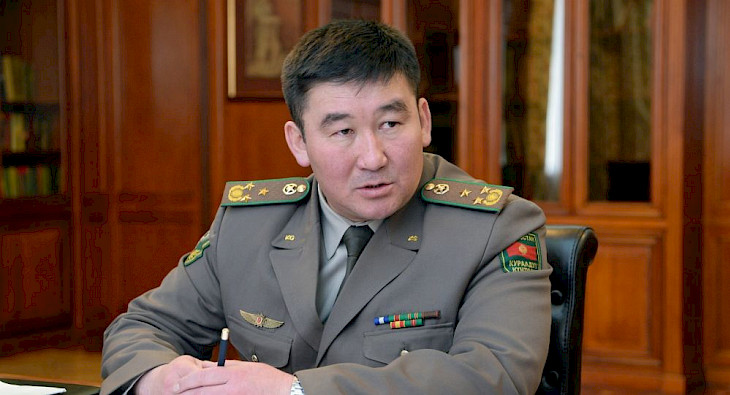 Чек ара кызматынын төрагасы Уларбек Шаршеев Баткенге учуп кетти