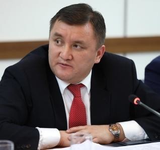 Кыргызстандын Түркмөнстандагы элчиси кызматына Талант Султановдун талапкерлиги парламенттик комитетте жактырылды
