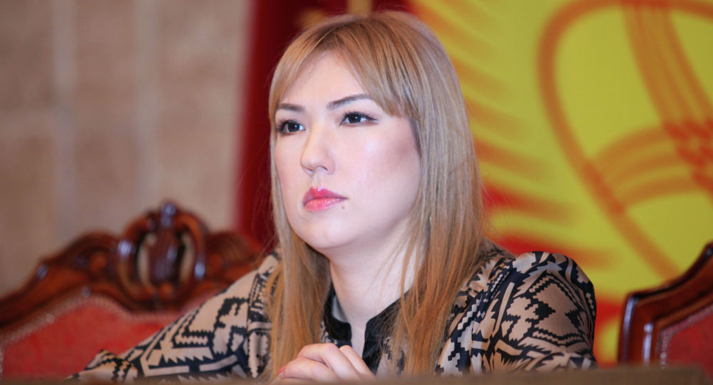 Экс-депутат Ширин Айтматова УКМКга суракка чакырылды