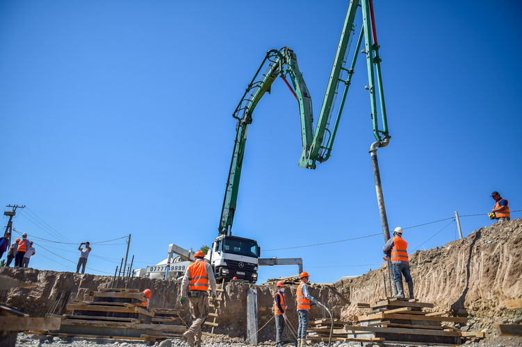 Кара-Жыгач конушунда жаңы бала бакчанын курулушу башталды (сүрөт)