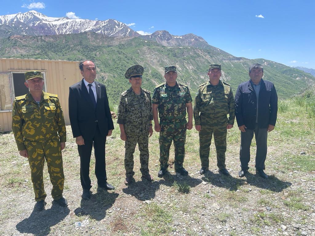 Кыргызстан менен Тажикстандын УКМК төрагалары протоколго кол коюшту. Анда эмнелер айтылат?