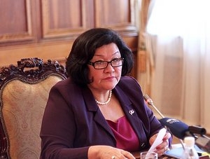 Экс-депутат Жылдызкан Жолдошова Аскер прокуратурасына сурак берди