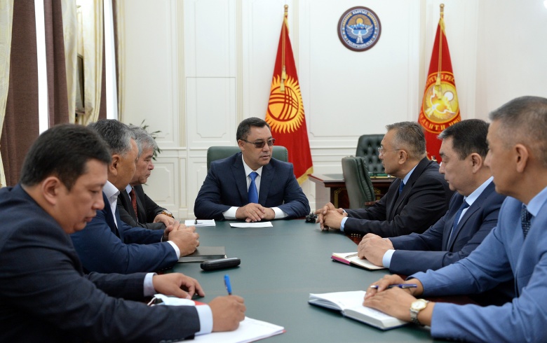 Садыр Жапаров Коопсуздук кеңешинин төрагасынын орун басарын кабыл алды