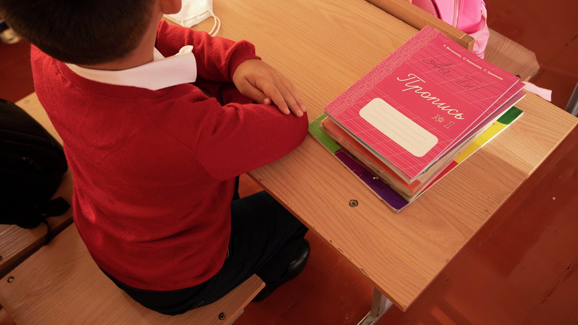 Балдар мындан ары 7 жаштан эмес, 6 жаштан милдеттүү түрдө 1-класска барат