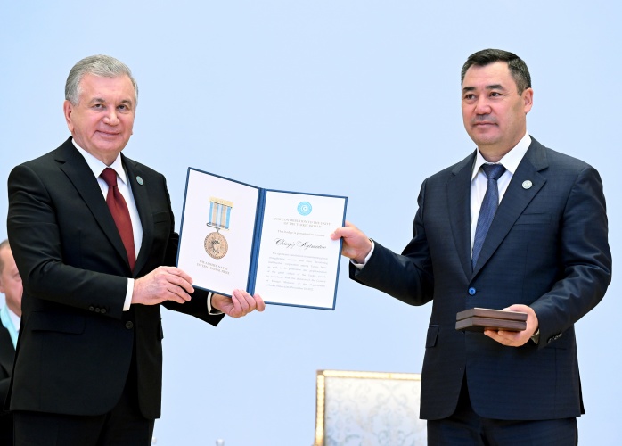 Чыңгыз Айтматовго көзү өткөндөн кийин Алишер Навои атындагы эл аралык сыйлык берилди