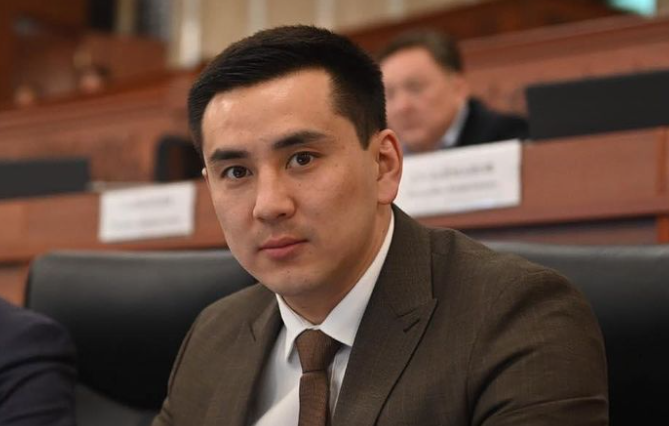Башкы прокурор Жогорку Кеңешке Жаныбек Абировду айыпкер катары тартууга макулдук алуу жөнүндө  сунуштама киргизди