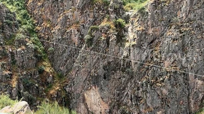 Аламүдүндө жардан секирген 39 жаштагы жаран аркан үзүлүп кетип каза болду