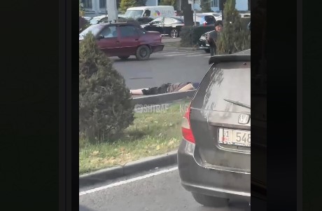 Бишкекте автобус сүзгөн кыз жандандыруу бөлүмүнө жаткырылды