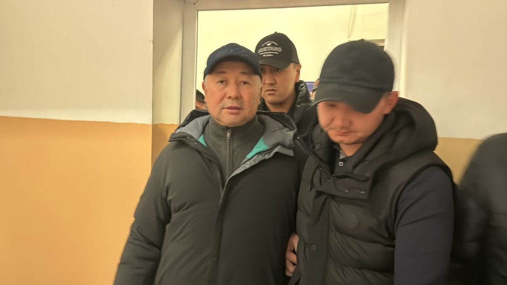 Канатбек Исаев 4-декабрга чейин камакта калтырылды