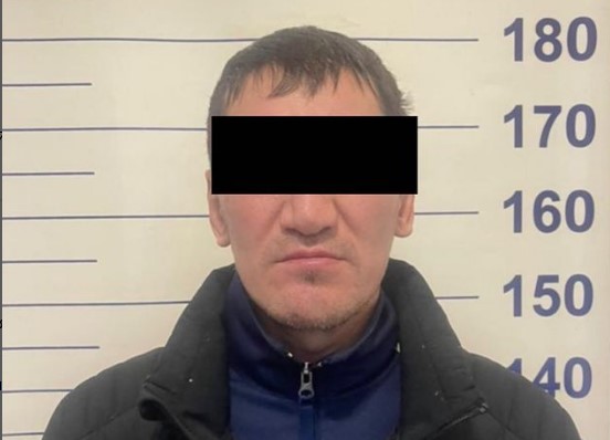 Бишкектеги кафелердин биринде жарандын башын жарган шектүү кармалды