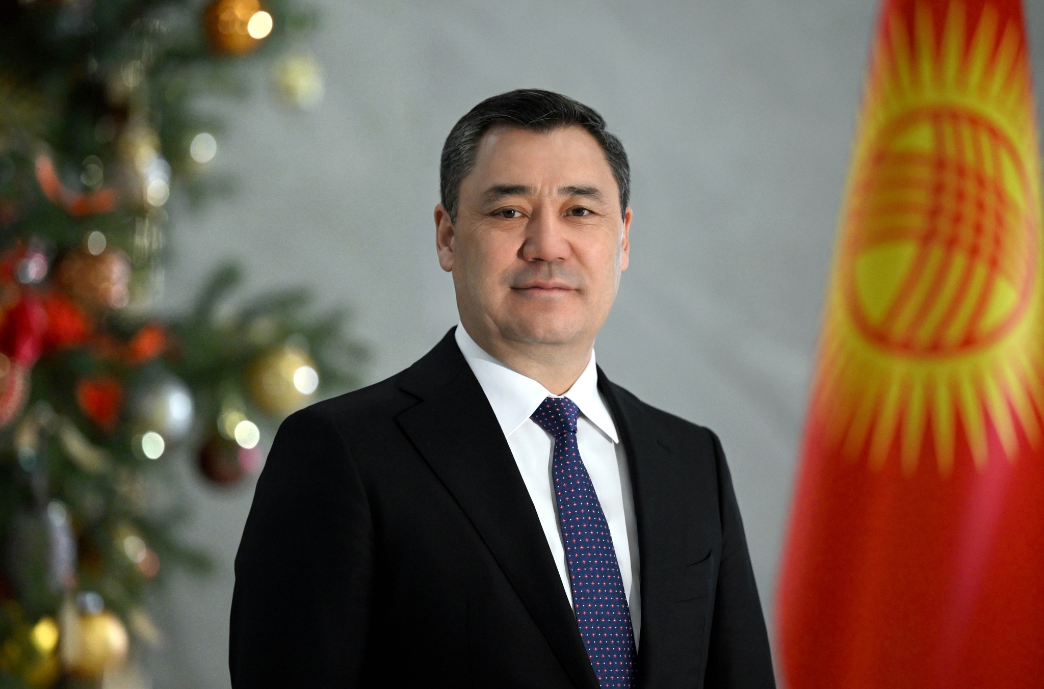 Президент Садыр Жапаровдун жаңы жылдык куттуктоосу
