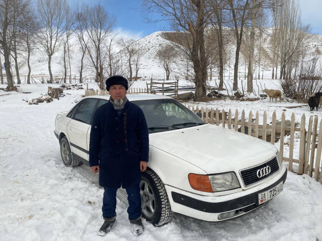 Нарында айыл имамына унаа жана умрага жолдомо беришти