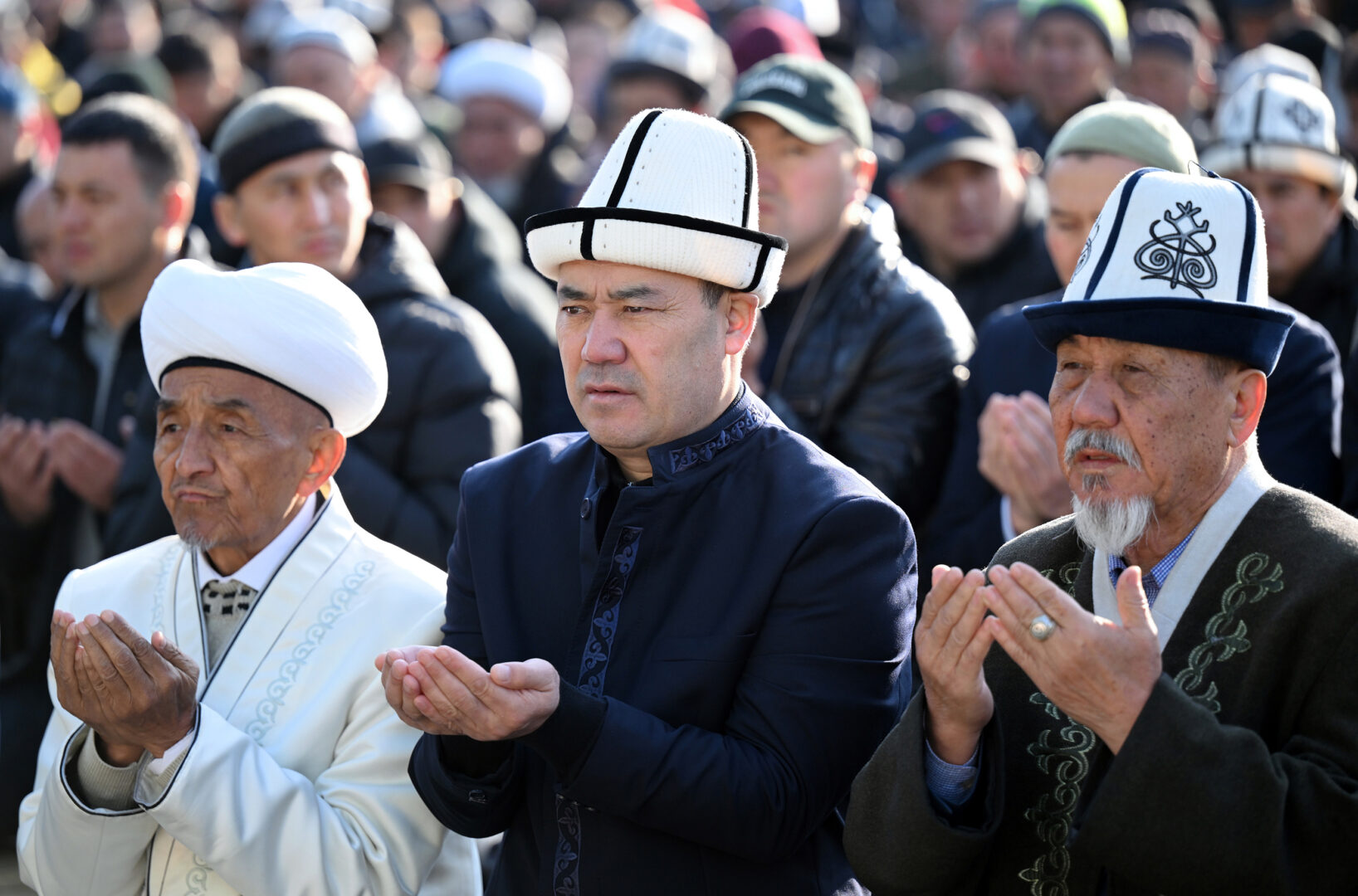 Садыр Жапаров: "Быйылкы Орозо айында кайрымдуулуктун, боорукерликтин күчү айрыкча сезилди"