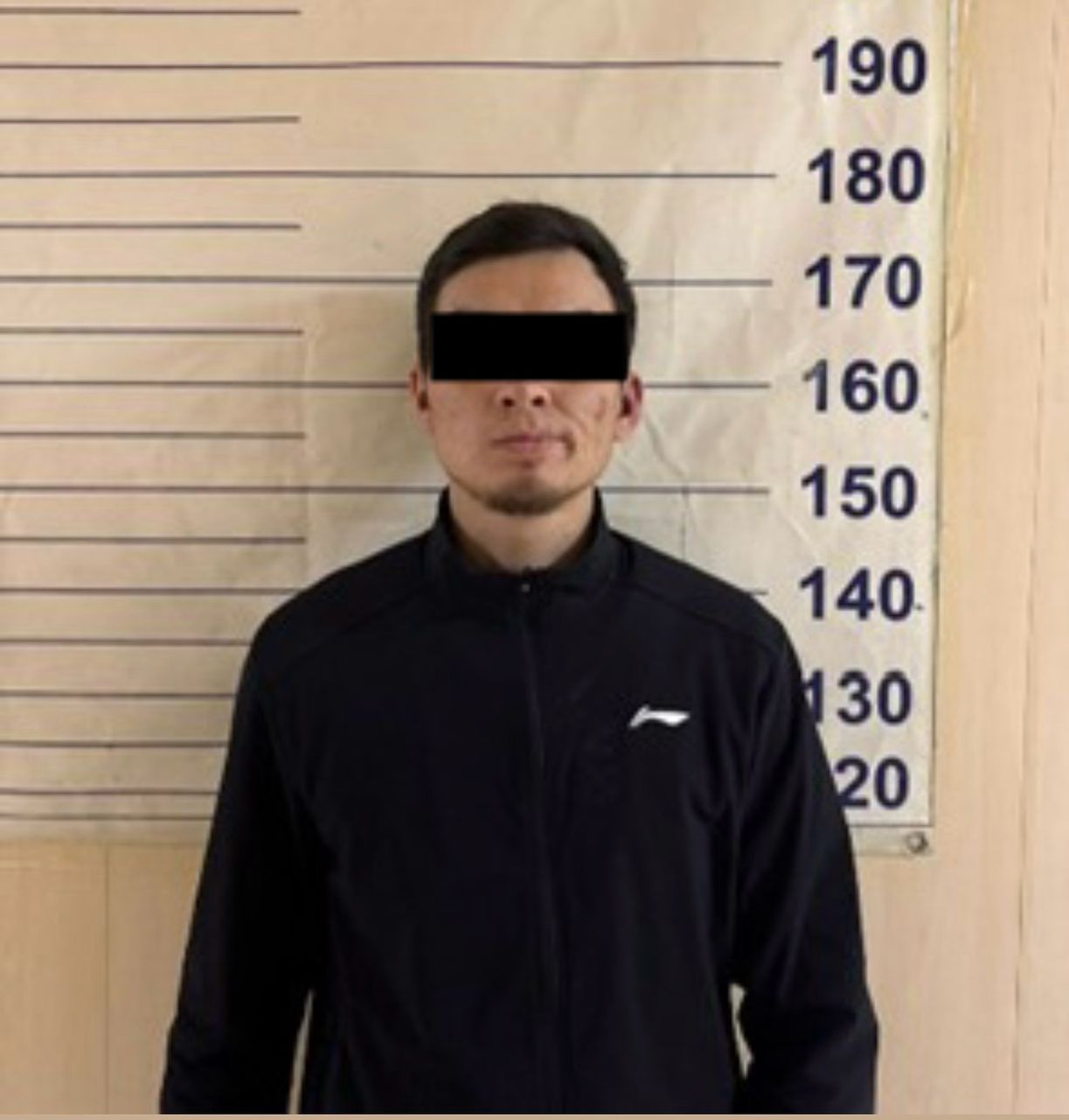 Бишкекте баңгизат сатууга шектүү кармалды. Андан 7 килограммга жакын баңгизат табылды