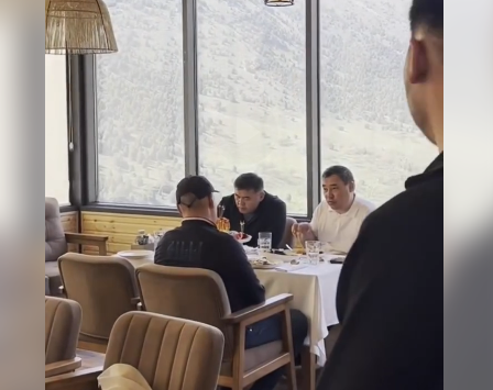 Садыр Жапаров менен Камчыбек Ташиев "Ала-Арча" паркына барышты (видео)