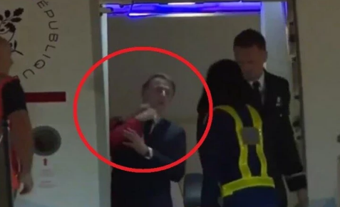 Франциянын президенти интернетке тараган видео боюнча түшүндүрмө берди