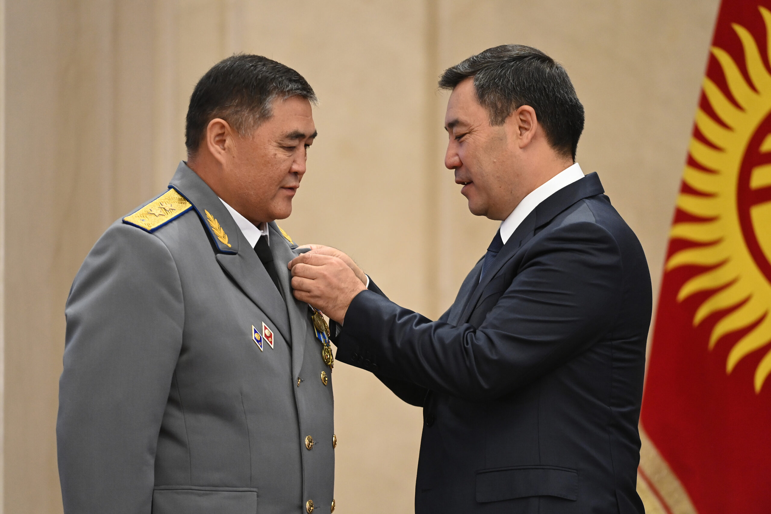 Садыр Жапаров Камчыбек Ташиев тууралуу: "Ал киши кандайдыр бир мамлекеттик кызматка келбейт"