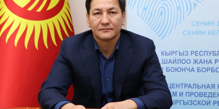Абдил Сегизбаев компроматтар тууралуу: «УКМК төрагасынын колунда эмес, эсинде көп маалымат бар»