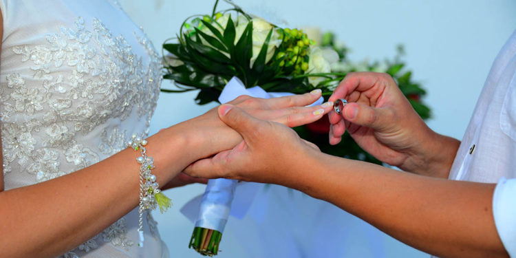 Өткөн жылы ага чейинки жылга караганда баш кошкондор да, ажырашкандар да аз болду