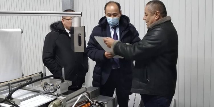 Министр Кара-Суу районундагы шприц чыгарган ишканага барды