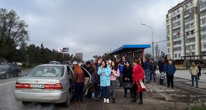 Эртең Бишкекте маршруттук таксилердин айдоочулары иш таштайбы? Милиция эскертүү таратты