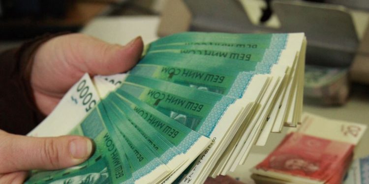 Президенттикке талапкерлер жалпы 105 миллион сомдон ашуун акча каражатын коротушту