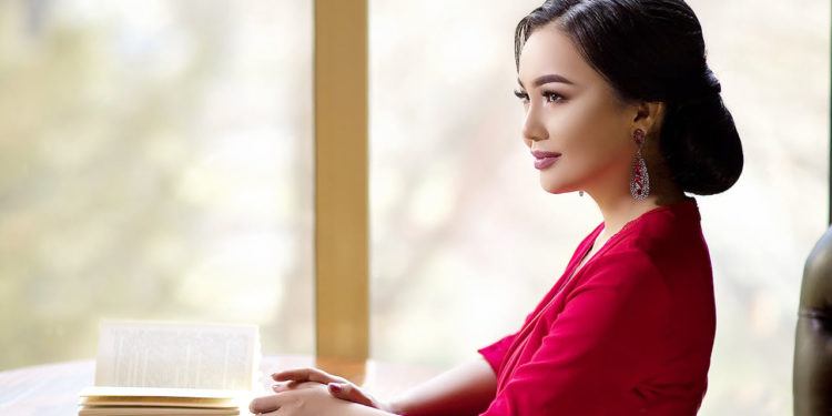 Ырчы Самара Каримованын кызматка чуулуу кайтып баруусу боюнча соттук иш уланарын министр билдирди