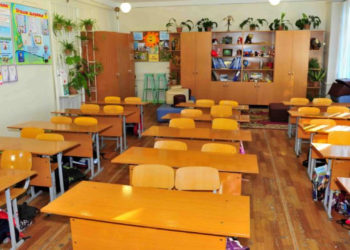 Бишкектин мектеп жана бала бакчаларын 1-февралдан баштап ачууга уруксат берилген жок