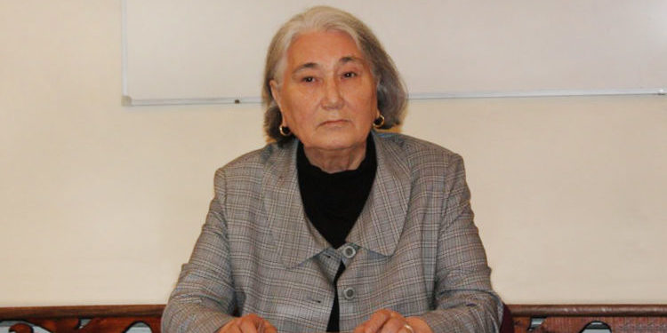 Роза Айтматованын жаңы китеби жарык көрдү