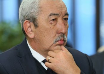 «Акылсыз саясатчылардын эркине баш ийүүнү токтоткула!». Исхак Масалиев Курсан Асановдун камалышы боюнча үн катты