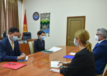 Эльвира Сурабалдиева БУУнун өкүлү менен жолугушту