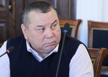 Балбак Түлөбаев: «Жол кирени кымбаттатууну жакында чечип беребиз»