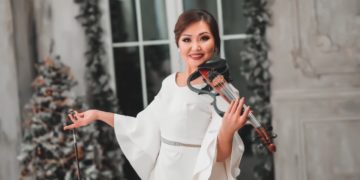 «Максатым – атамдан алган билимибизди кийинки муунга калтыруу». Нурайым Азыкбаева мектеп-студия ачты